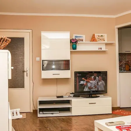 Apartment Top Center, Quiet, Independant Burgas